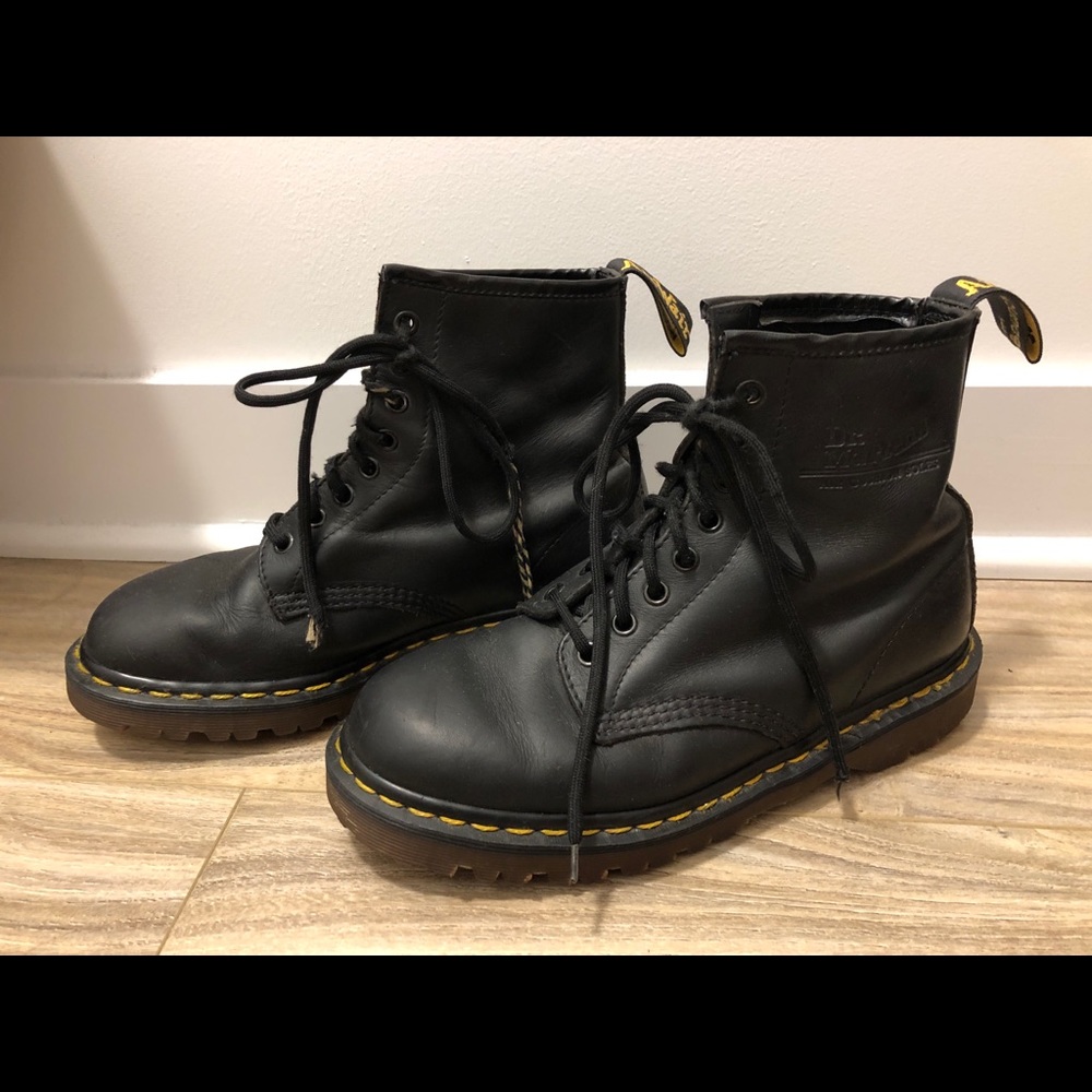 Dr. martens doc Chelsea lace black leather boots